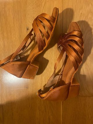 Zapatos de baile salón latino niña raso. talla 29