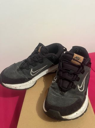 Zapatillas Nike Negras y Grises