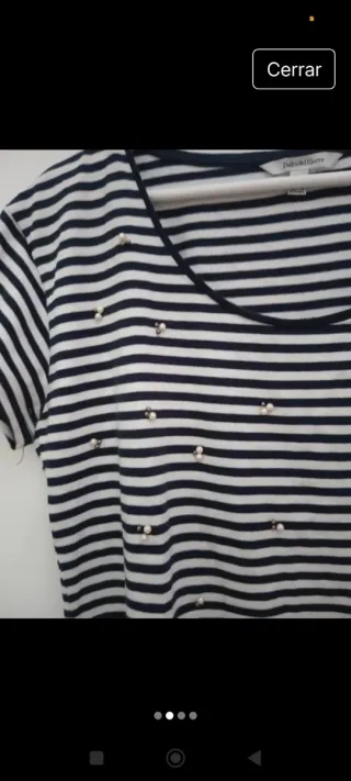 Camiseta Rayas Negras y Blancas con Detalles