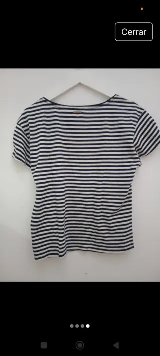 Camiseta Rayas Negras y Blancas con Detalles