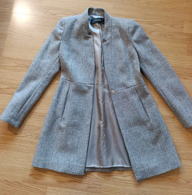 Abrigo gris Zara con mezcla de lana T.XS