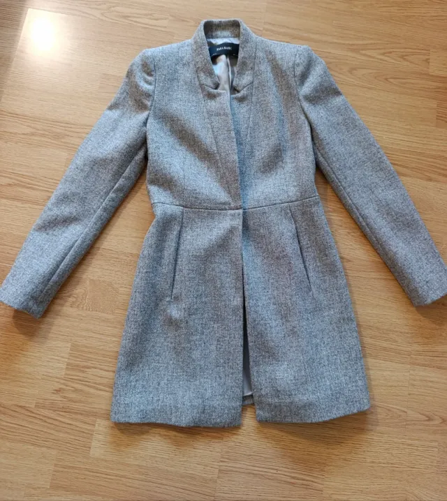Abrigo gris Zara con mezcla de lana T.XS