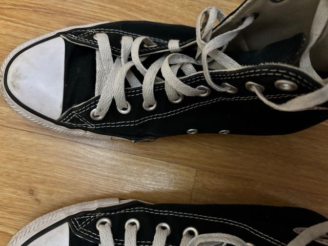 Converse negras altas