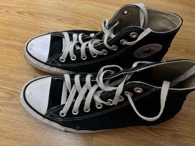 Converse negras altas