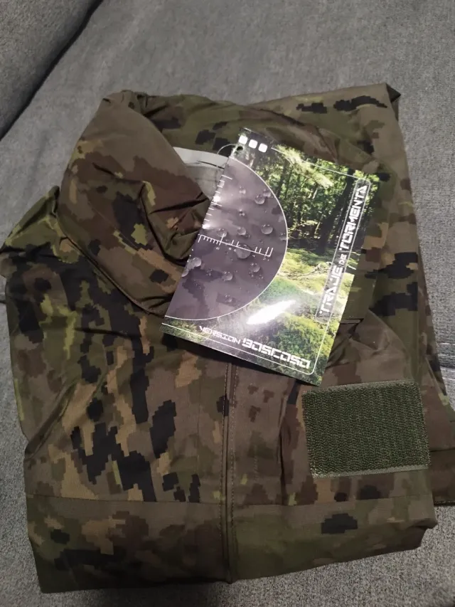 Traje de tormenta boscoso