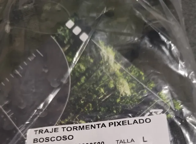 Traje de tormenta boscoso