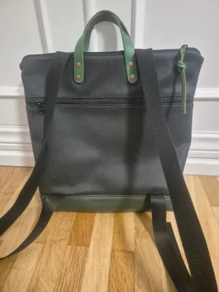 Mochila Daniel Chong flores negra multicolor