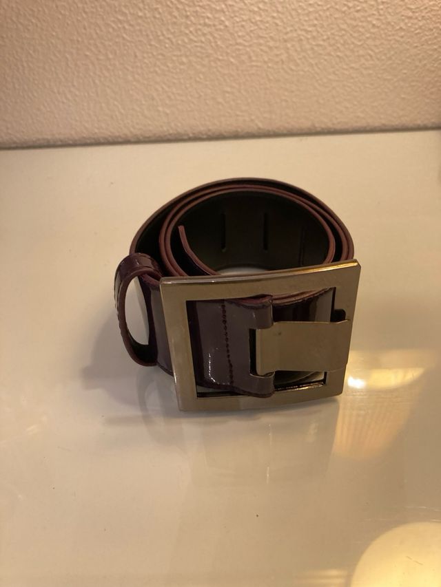 Cinturón Charol Zara Morado Hebilla Plateada T80