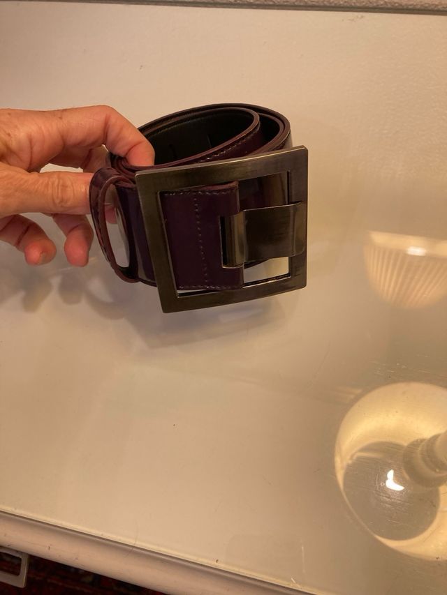 Cinturón Charol Zara Morado Hebilla Plateada T80