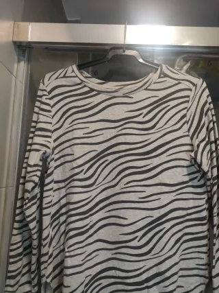 Jersey estampado cebra talla M