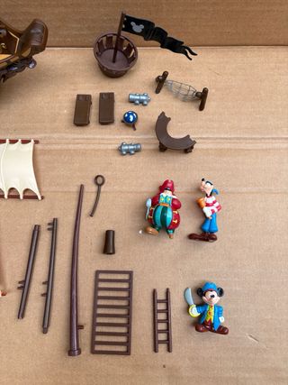 Disney Topolino Pippo Gamba di Legno Galeone