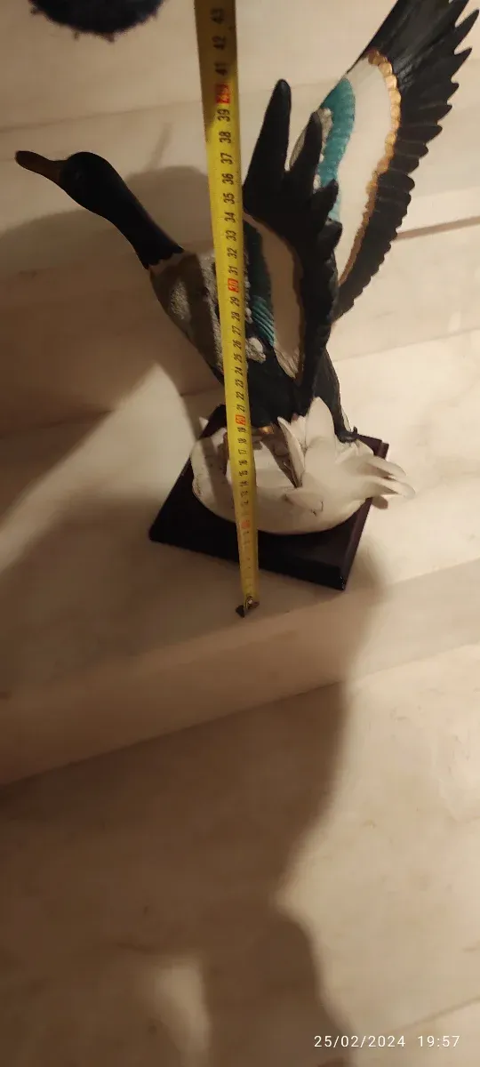 Grande figura in porcellana Capodimonte firmata