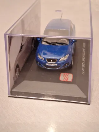 Coche Seat Ibiza SportCoupé (2008) Azul