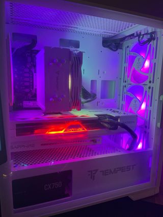 PC Gaming | RX 7800 XT | i5-12400F | 32GB RAM