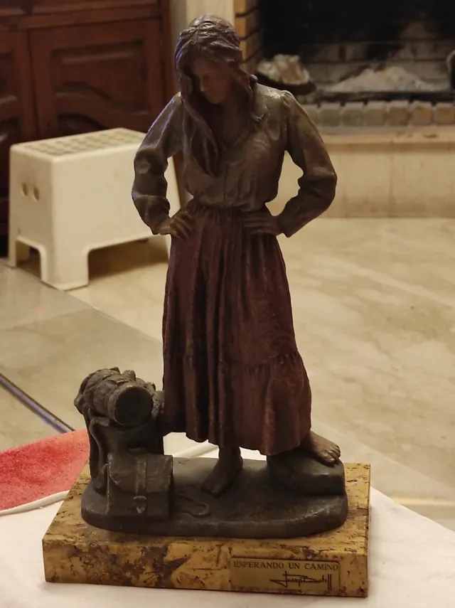 Scultura in marmolina firmata Jose Bofill