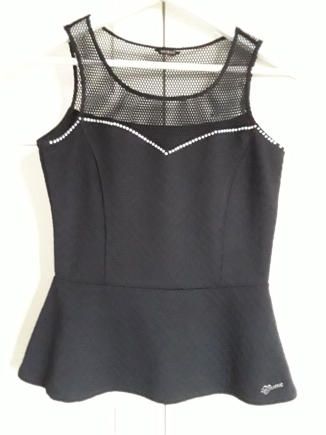 Top Peplum Guess Negro Talla S