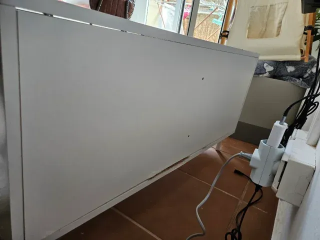 Banco di stoccaggio IKEA Mackapar con porte scorrevoli