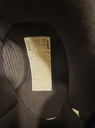 Casco de esquí NUEVO marca EASSUN