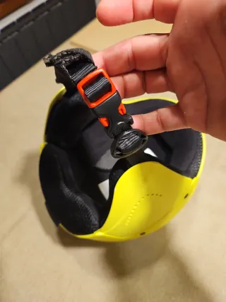 Casco de esquí NUEVO marca EASSUN