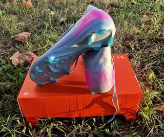 Botas de fútbol Nike de ALTA GAMA