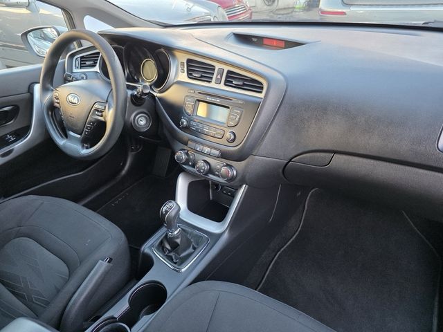 KIA CEED 1.4 CRDi 90 CV UNICO DUEÑO