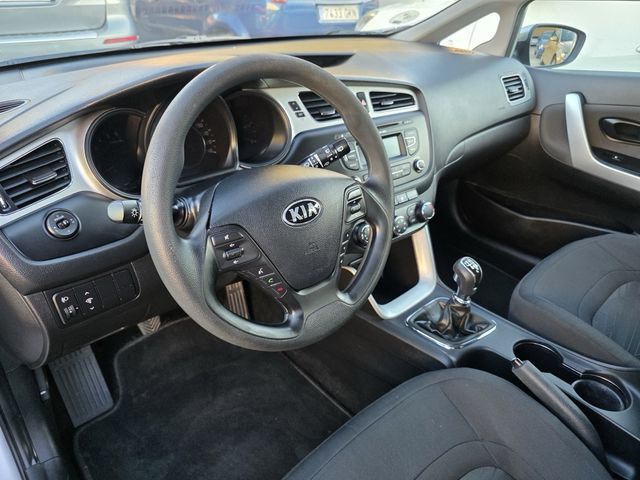 KIA CEED 1.4 CRDi 90 CV UNICO DUEÑO