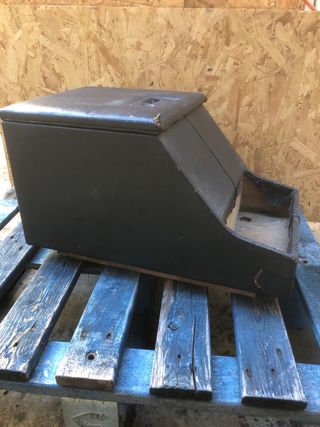 Cubibox Land Rover Defender, guantera cofre