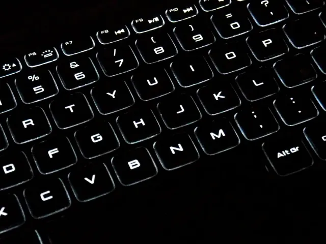 DELL XPS ORDENADOR PORTÁTIL i7 SSD PANTALLA TÁCTIL