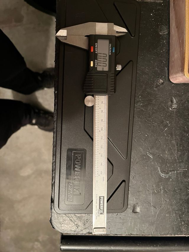 Calibre Digital POWERFIX Precisión