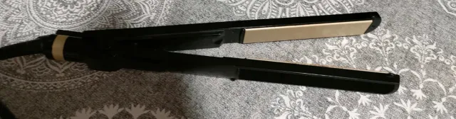 Plancha de pelo BaByliss negra