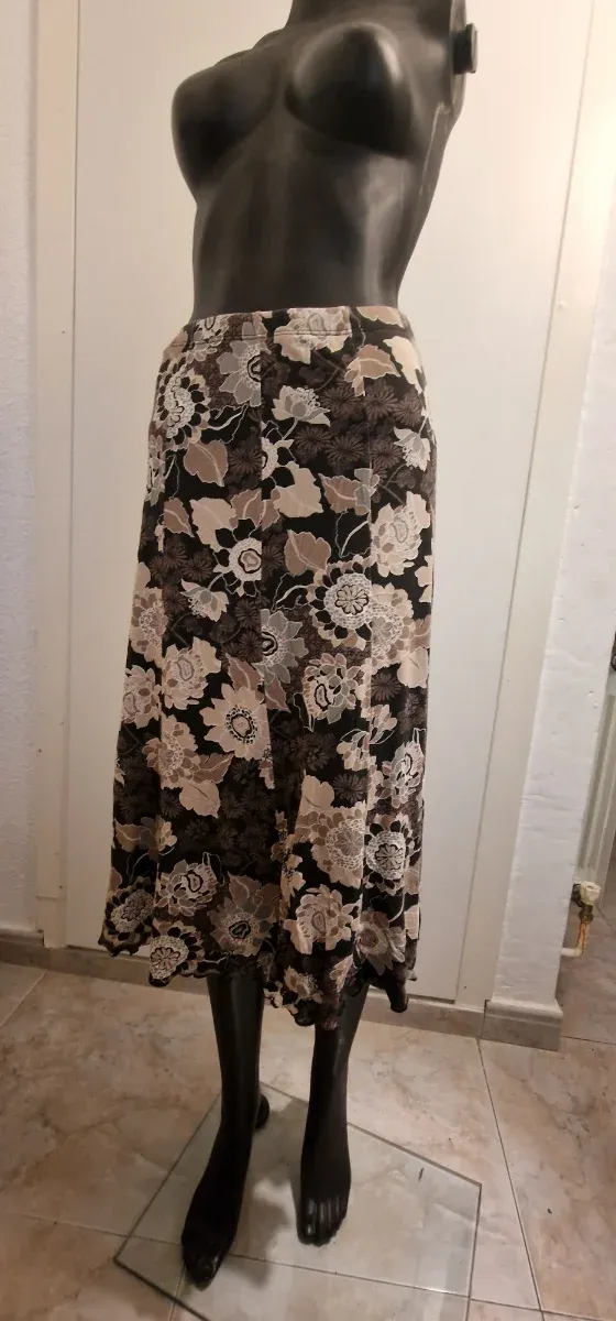 Falda larga estampada floral