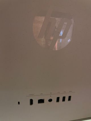 HP All-in-One 24-CB1007NS Plata/Blanco