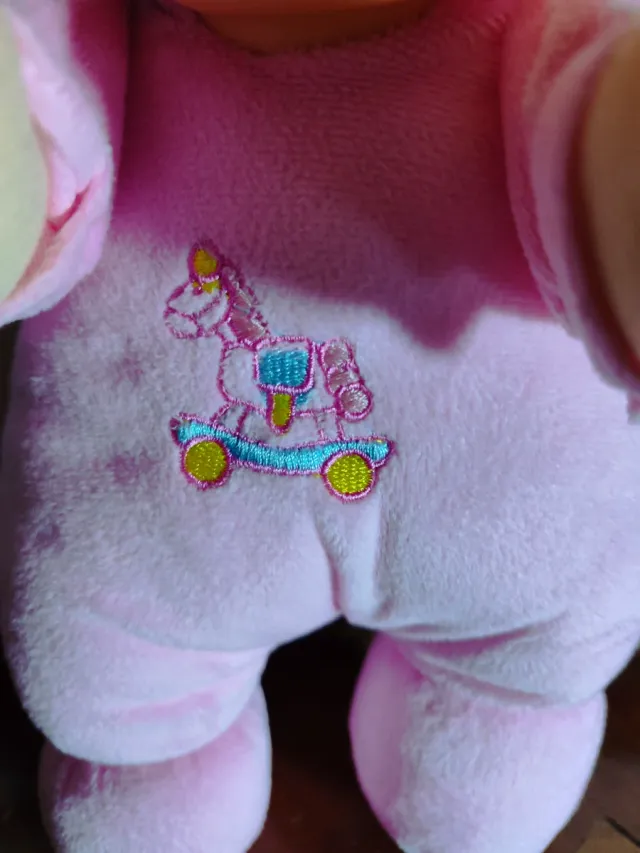 Muñeca blanda rosa con unicornio