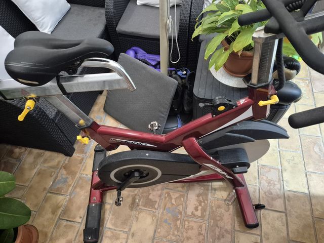 Bicicleta Indoor BH LK700IC