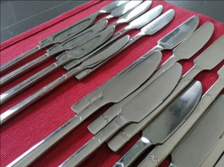 Confezione di coltelli