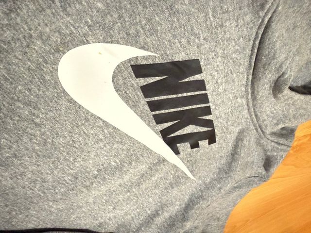 Sudadera Nike Gris