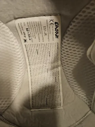 Casco esquí rosa NUEVO marca EASSUN