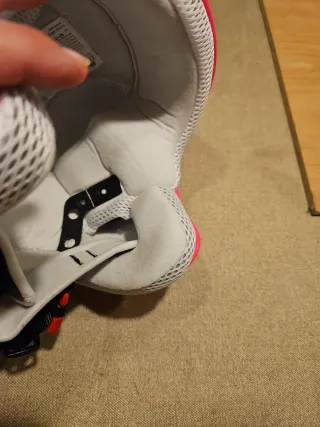 Casco esquí rosa NUEVO marca EASSUN