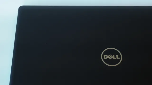 DELL ORDENADOR PORTÁTIL LAPTOP i5 SSD