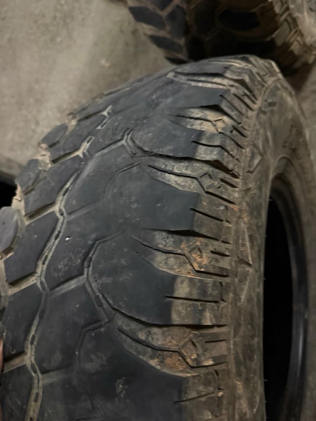 3 Neumáticos 32x11.5 R15LT