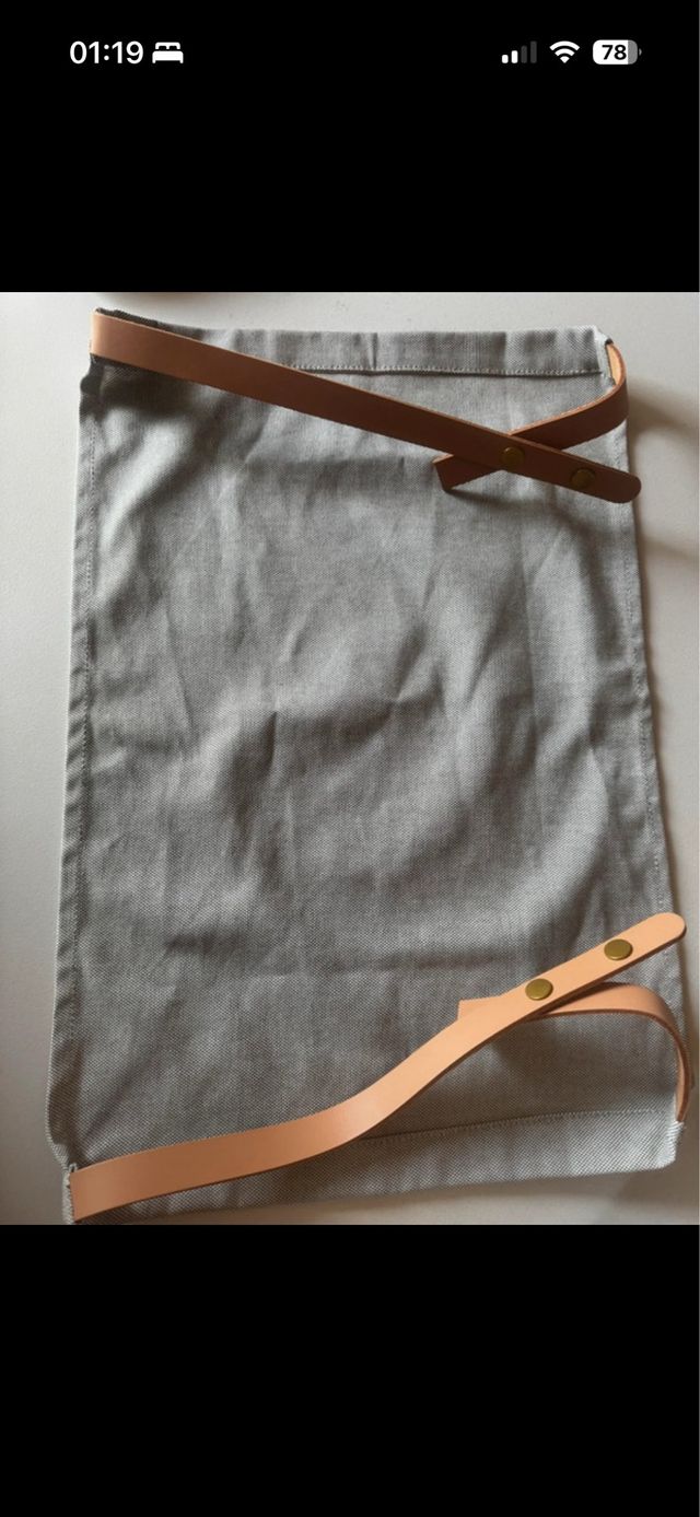 organizer a cestino in tessuto con manici in pelle