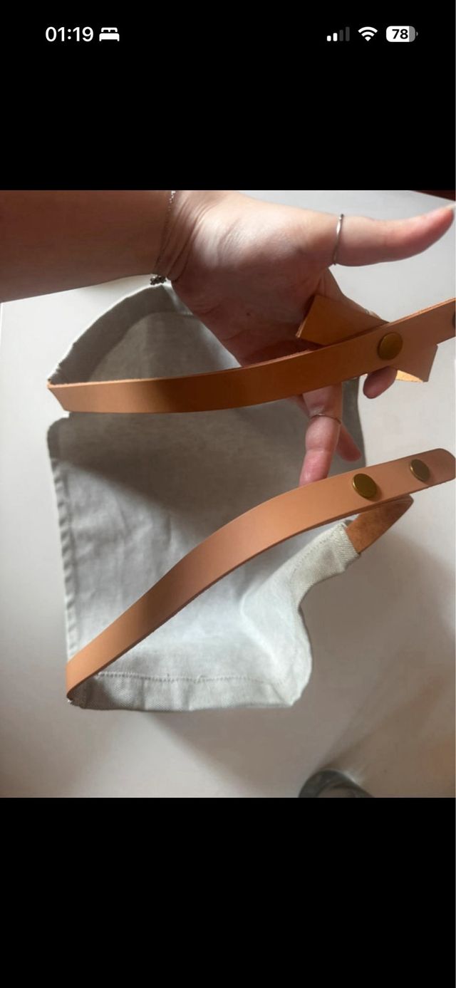 organizer a cestino in tessuto con manici in pelle