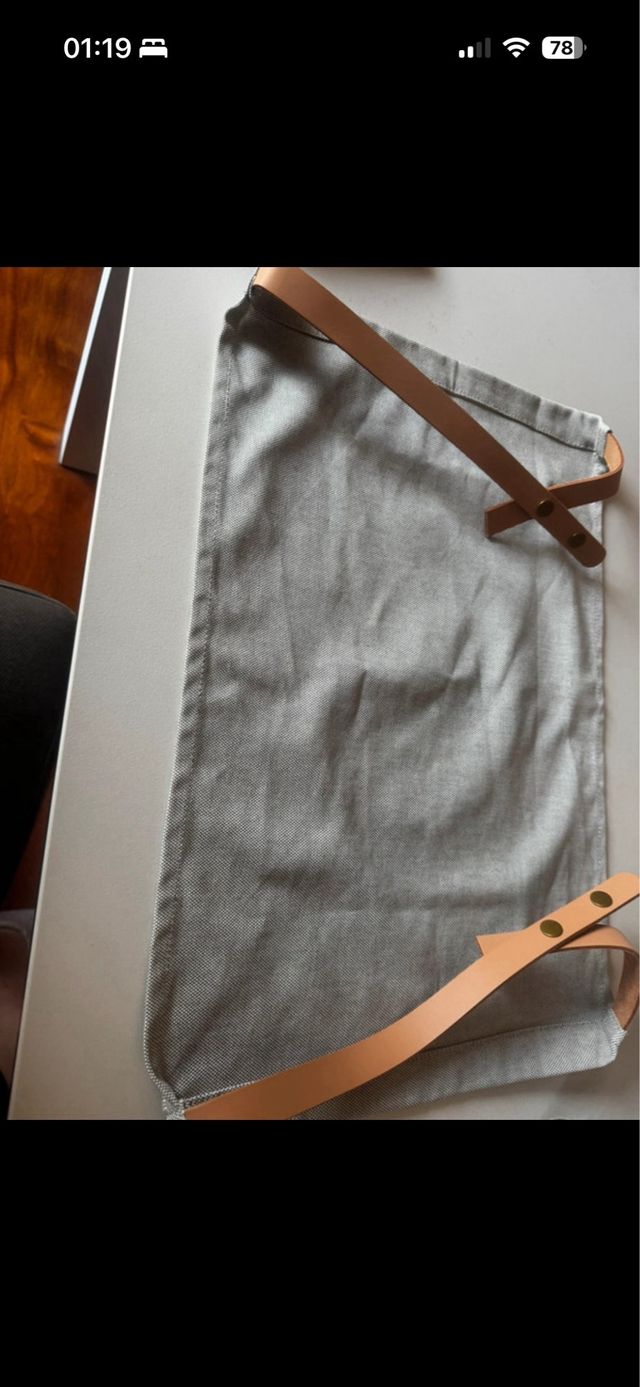 organizer a cestino in tessuto con manici in pelle