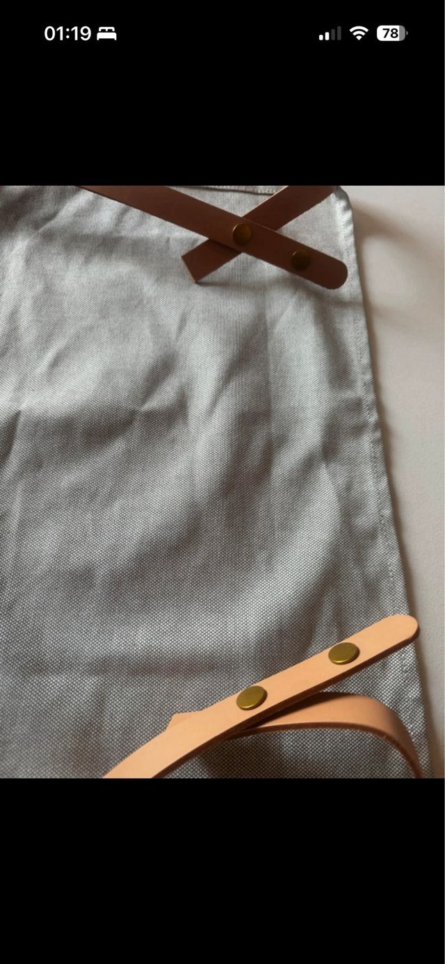 organizer a cestino in tessuto con manici in pelle