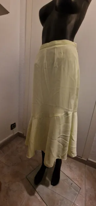 Falda Larga Amarilla