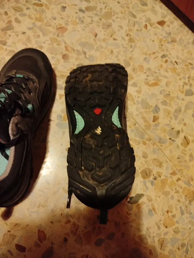 Scarpe da montagna e trekking impermeabili