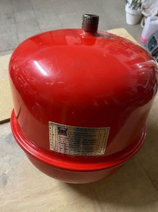 Vaso espansore per caldaia a gasolio