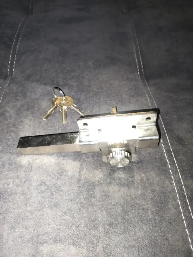 Cerrojo Cerradura Azbe