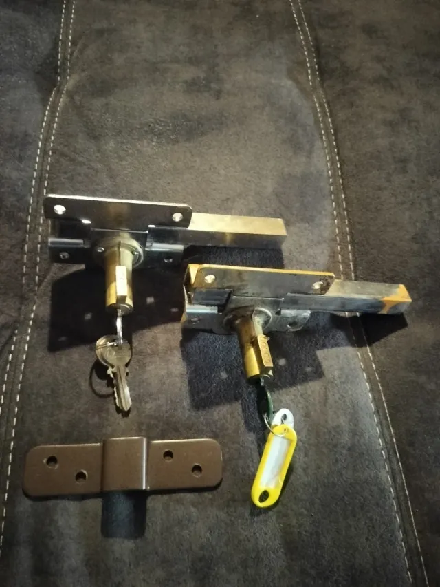 Cerrojo Cerradura Azbe