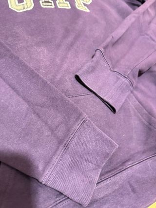 Sudadera morada GAP